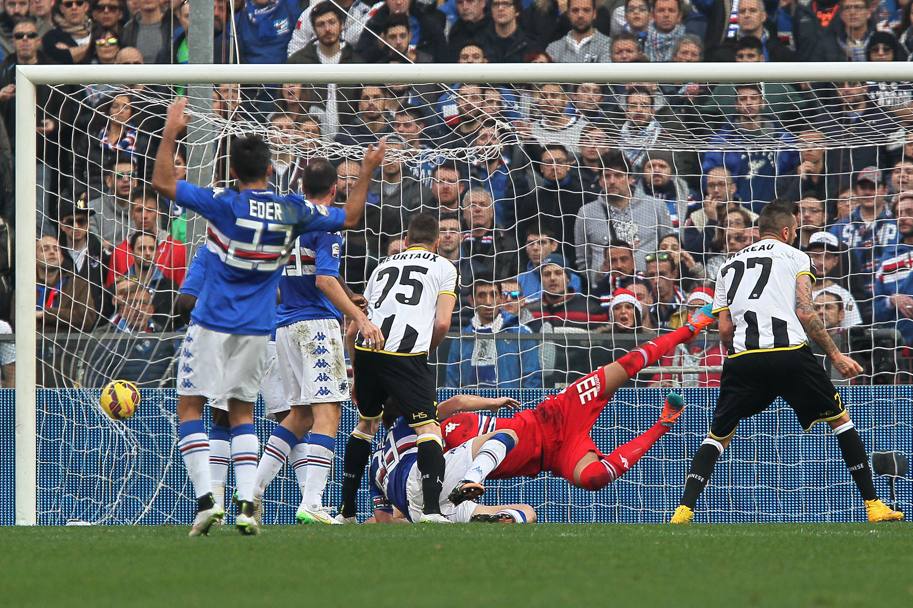 L&#39;Udinese passa a condurre al 34&#39; del primo tempo con il gol di Danilo. LaPresse